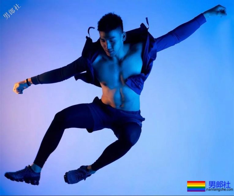 183大鼻子体育生最新硬照！公狗腰小狼狗实力超级强劲！ - 51虹马