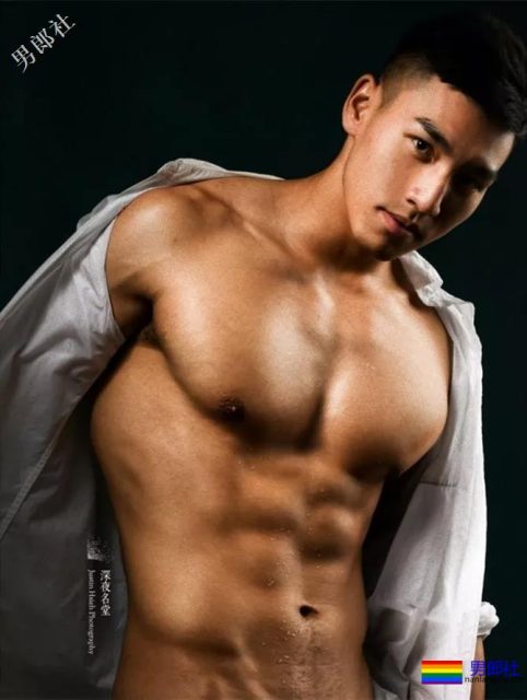 183大鼻子体育生最新硬照！公狗腰小狼狗实力超级强劲！ - 51虹马