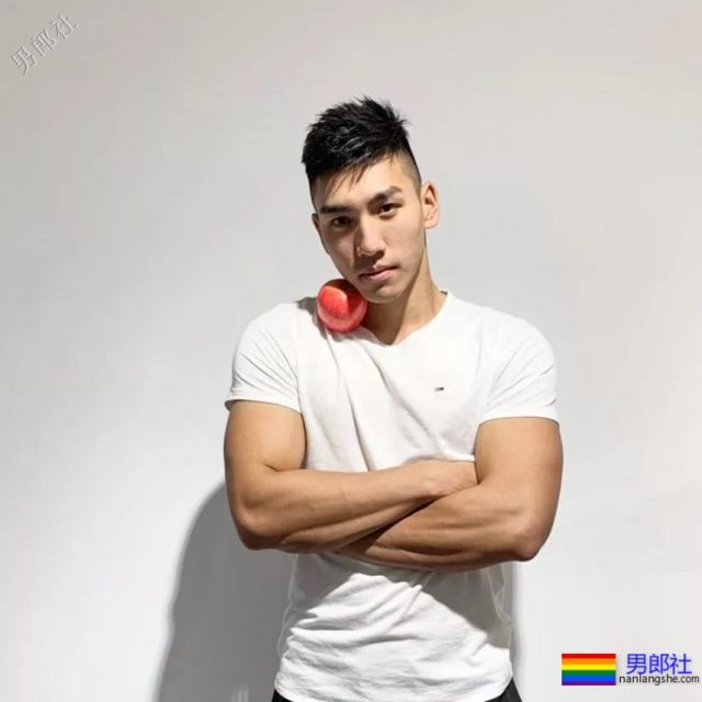 183大鼻子体育生最新硬照！公狗腰小狼狗实力超级强劲！ - 51虹马