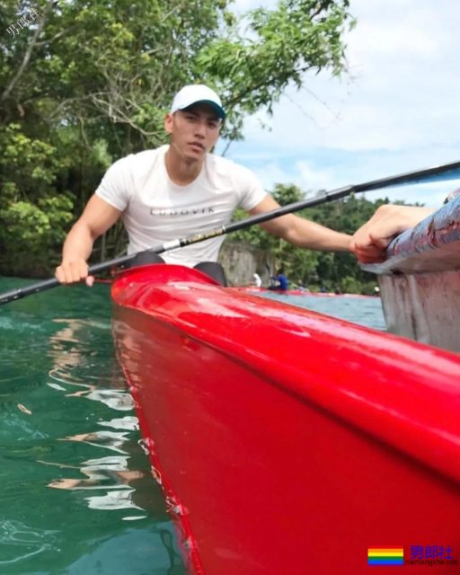 183大鼻子体育生最新硬照！公狗腰小狼狗实力超级强劲！ - 51虹马