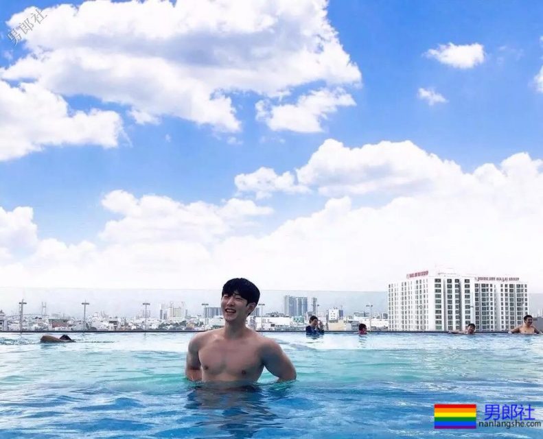 到底要不要告诉身边的好朋友自己是gay? - 51虹马 到底要不要告诉身边的好朋友自己是gay? - 51虹马