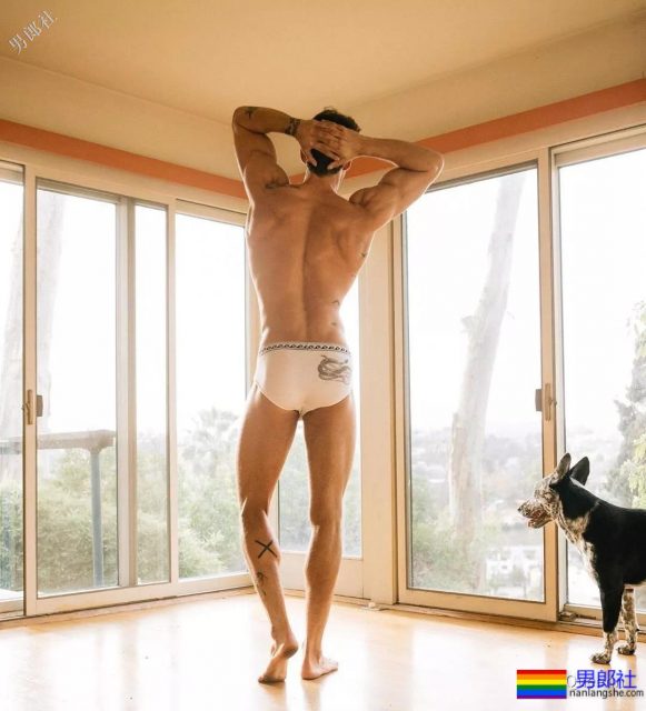 颜高条儿顺的黄金男孩,看得我都忍不住摸了一下屏幕! - 51虹马 颜高条儿顺的黄金男孩,看得我都忍不住摸了一下屏幕! - 51虹马