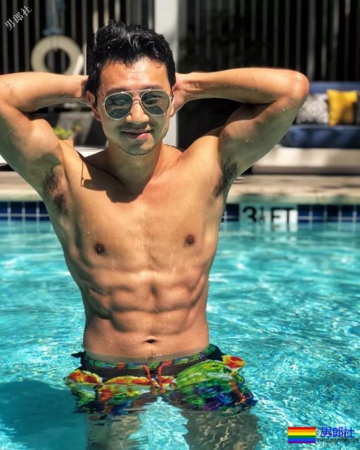 漫威《上气》男主撞脸雷佳音？腱子肉男主把热搜炸了！ - 51虹马