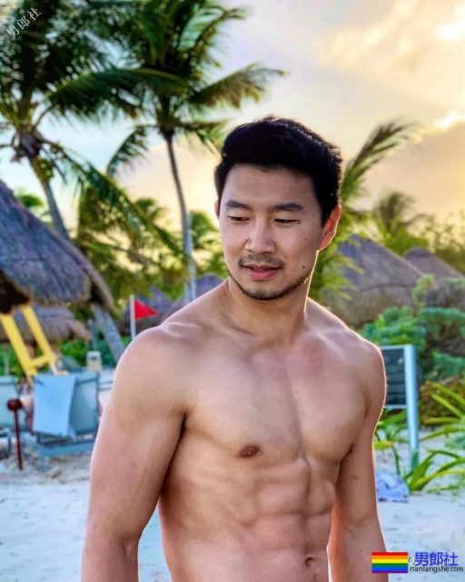 漫威《上气》男主撞脸雷佳音？腱子肉男主把热搜炸了！ - 51虹马