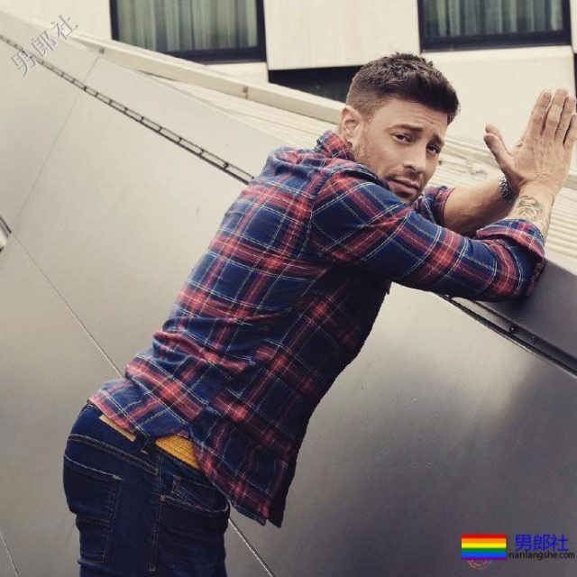 男团Blue的邓肯开始撒狗粮了 - 51虹马