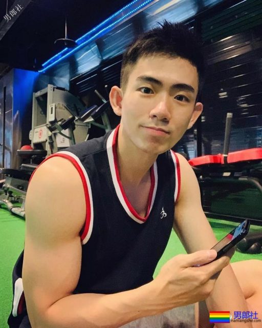 奶凶奶凶小鲜肉毕业硬照一览！ - 51虹马