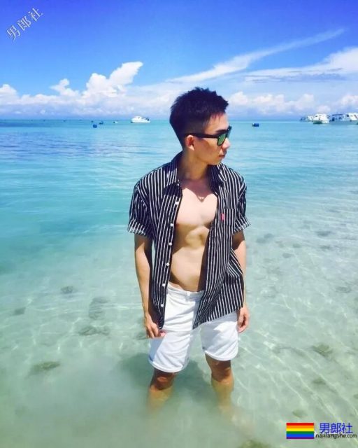 奶凶奶凶小鲜肉毕业硬照一览！ - 51虹马