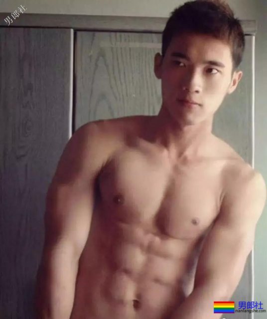 TG | 体育生的蜂腰翘臀，不一般的公狗腰！ - 51虹马