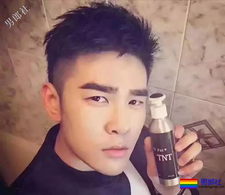 TG | 体育生的蜂腰翘臀，不一般的公狗腰！ - 51虹马