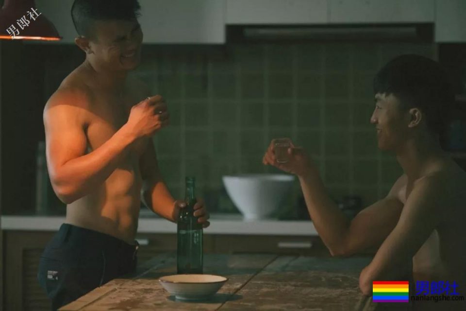 圈内名媛情侣在一起只为炒人气?如今有了新欢还炒! - 51虹马 圈内名媛情侣在一起只为炒人气?如今有了新欢还炒! - 51虹马