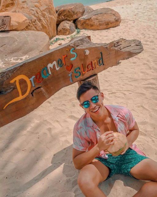 极品肌肉小狼狗，脱了上衣真撩人！ - 51虹马