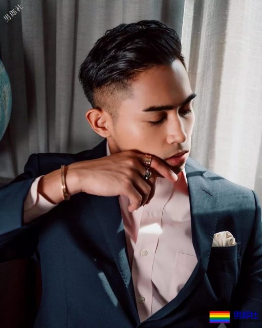 极品肌肉小狼狗，脱了上衣真撩人！ - 51虹马