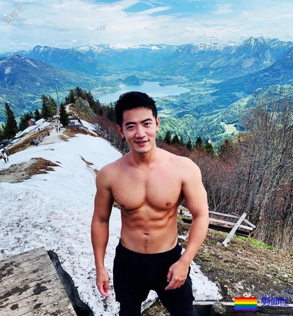 大火网剧筋肉路人甲扒到了，私照遭盗图亮点也太多！ - 51虹马