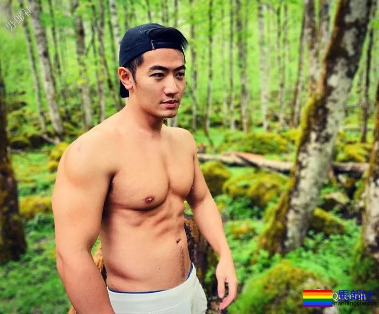 大火网剧筋肉路人甲扒到了，私照遭盗图亮点也太多！ - 51虹马