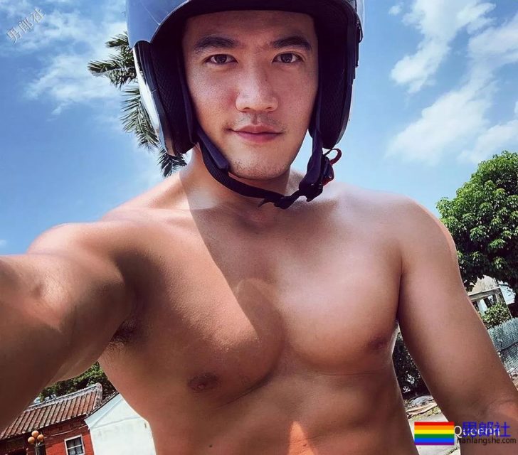 大火网剧筋肉路人甲扒到了，私照遭盗图亮点也太多！ - 51虹马