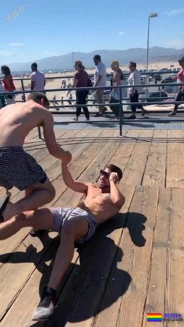 对于反同,这两个钙星的回应令人尖叫 - 51虹马 对于反同,这两个钙星的回应令人尖叫 - 51虹马