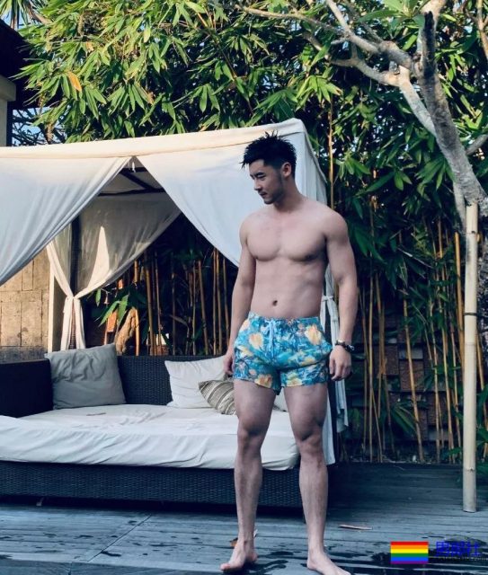 圈内名媛桥诘圣最新照片，真是越来越粗壮了！ - 51虹马