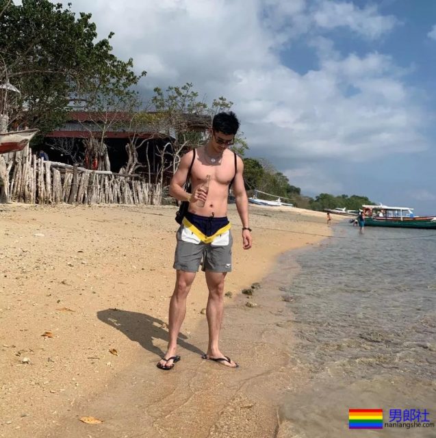 圈内名媛桥诘圣最新照片，真是越来越粗壮了！ - 51虹马