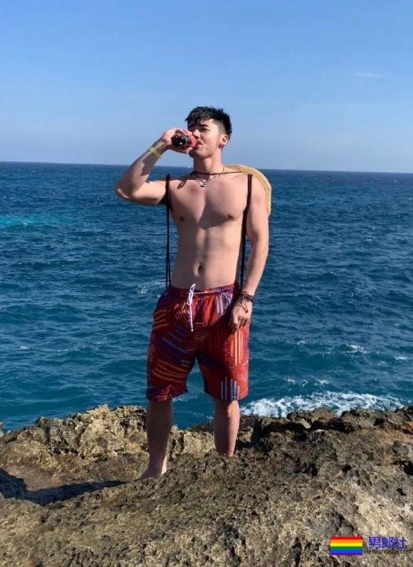 圈内名媛桥诘圣最新照片，真是越来越粗壮了！ - 51虹马