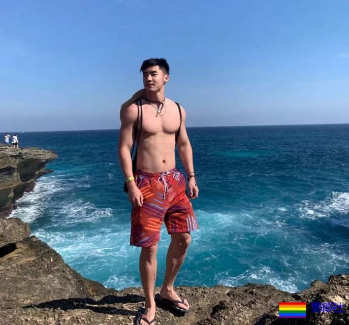 圈内名媛桥诘圣最新照片，真是越来越粗壮了！ - 51虹马