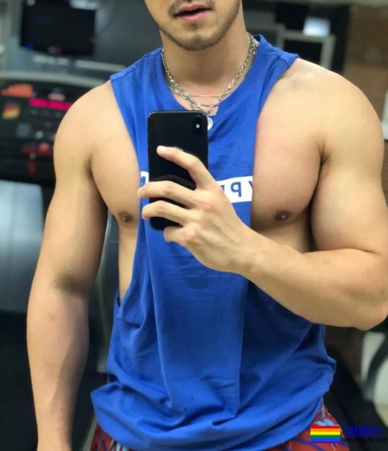 圈内名媛桥诘圣最新照片，真是越来越粗壮了！ - 51虹马