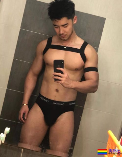 圈内名媛桥诘圣最新照片，真是越来越粗壮了！ - 51虹马