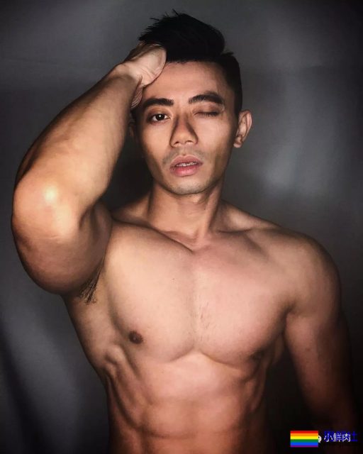 最短健身教练硬照一览！ - 51虹马