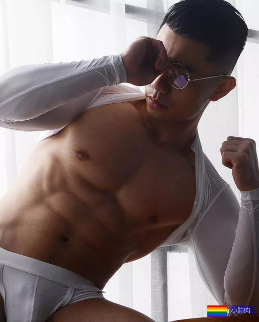 最短健身教练硬照一览！ - 51虹马