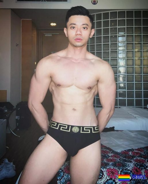 最短健身教练硬照一览！ - 51虹马