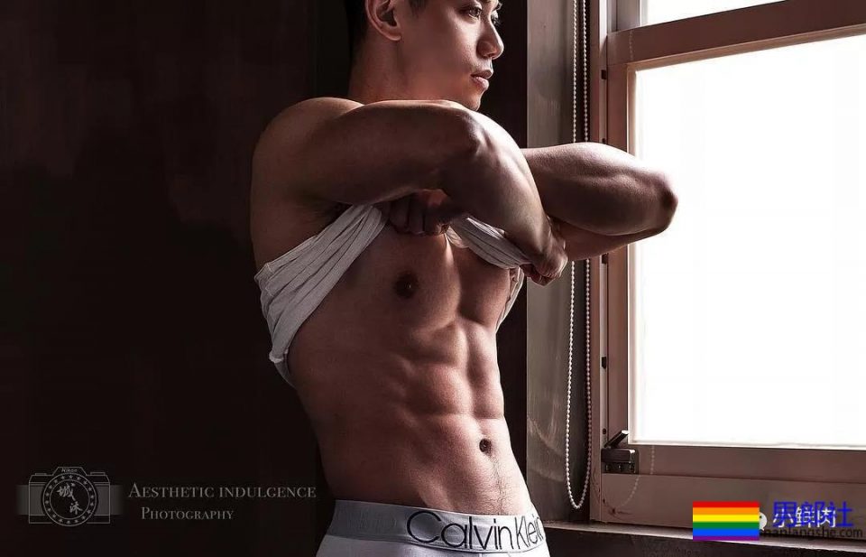 最短健身教练硬照一览！ - 51虹马