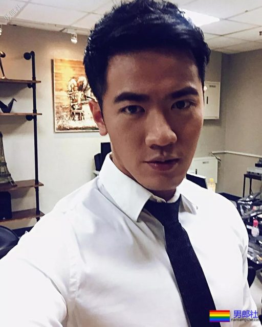 网剧超帅肌肉大胸帅哥被扒到了，INS私照亮点太多大饱眼福！-51虹马