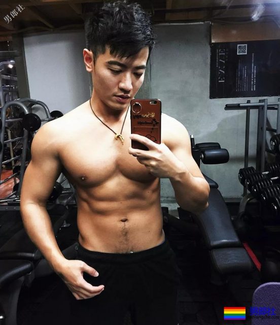 网剧超帅肌肉大胸帅哥被扒到了,INS私照亮点太多大饱眼福! - 51虹马 网剧超帅肌肉大胸帅哥被扒到了,INS私照亮点太多大饱眼福! - 51虹马