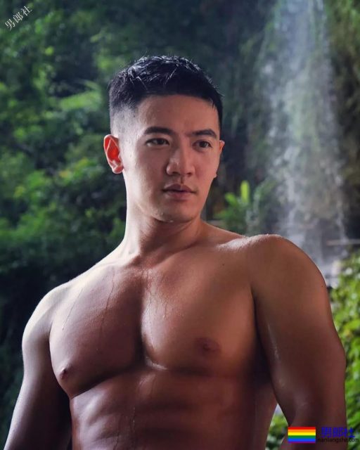 网剧超帅肌肉大胸帅哥被扒到了,INS私照亮点太多大饱眼福! - 51虹马 网剧超帅肌肉大胸帅哥被扒到了,INS私照亮点太多大饱眼福! - 51虹马