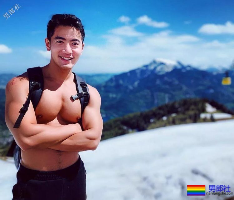 网剧超帅肌肉大胸帅哥被扒到了,INS私照亮点太多大饱眼福! - 51虹马 网剧超帅肌肉大胸帅哥被扒到了,INS私照亮点太多大饱眼福! - 51虹马