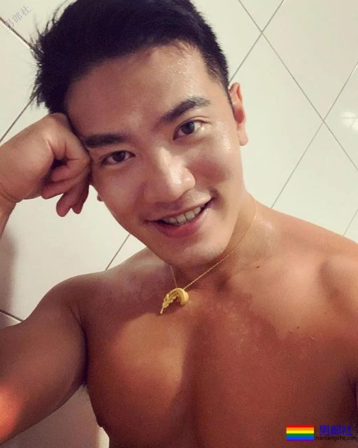 网剧超帅肌肉大胸帅哥被扒到了,INS私照亮点太多大饱眼福! - 51虹马 网剧超帅肌肉大胸帅哥被扒到了,INS私照亮点太多大饱眼福! - 51虹马