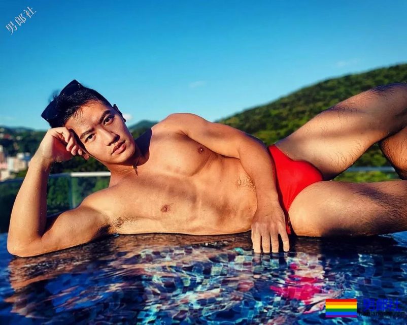 网剧超帅肌肉大胸帅哥被扒到了,INS私照亮点太多大饱眼福! - 51虹马 网剧超帅肌肉大胸帅哥被扒到了,INS私照亮点太多大饱眼福! - 51虹马