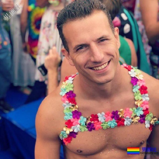 荷京运河骄傲巡游缤纷启航 - 51虹马