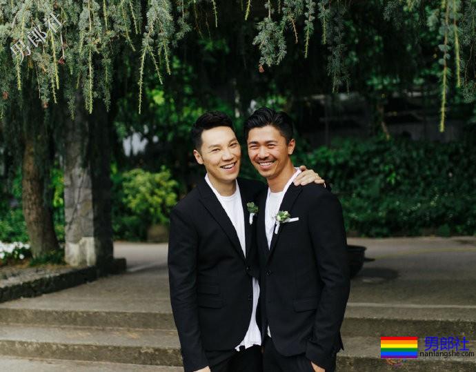 王贤志庆祝皮婚,晒“白头偕老”夫夫照 - 51虹马 王贤志庆祝皮婚,晒“白头偕老”夫夫照 - 51虹马