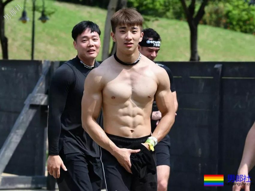 野生童颜巨筋小奶狗被盯上了!这些又A又有味的美好肉体,惊艳了我! - 51虹马 野生童颜巨筋小奶狗被盯上了!这些又A又有味的美好肉体,惊艳了我! - 51虹马