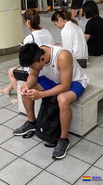 野生童颜巨筋小奶狗被盯上了!这些又A又有味的美好肉体,惊艳了我! - 51虹马 野生童颜巨筋小奶狗被盯上了!这些又A又有味的美好肉体,惊艳了我! - 51虹马