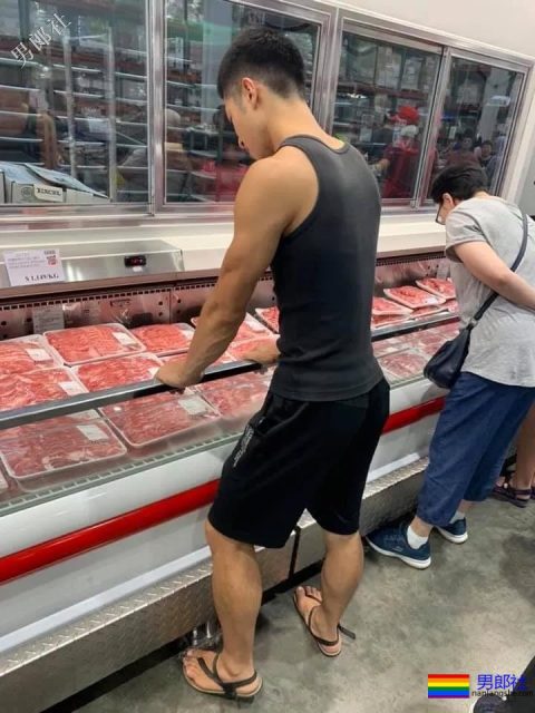 野生童颜巨筋小奶狗被盯上了!这些又A又有味的美好肉体,惊艳了我! - 51虹马 野生童颜巨筋小奶狗被盯上了!这些又A又有味的美好肉体,惊艳了我! - 51虹马