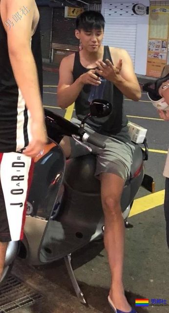 野生童颜巨筋小奶狗被盯上了!这些又A又有味的美好肉体,惊艳了我! - 51虹马 野生童颜巨筋小奶狗被盯上了!这些又A又有味的美好肉体,惊艳了我! - 51虹马