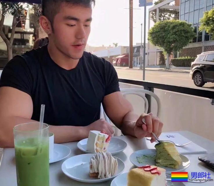 正装控的男人魅力大解开扣子秀腹肌,是受是1?-51虹马