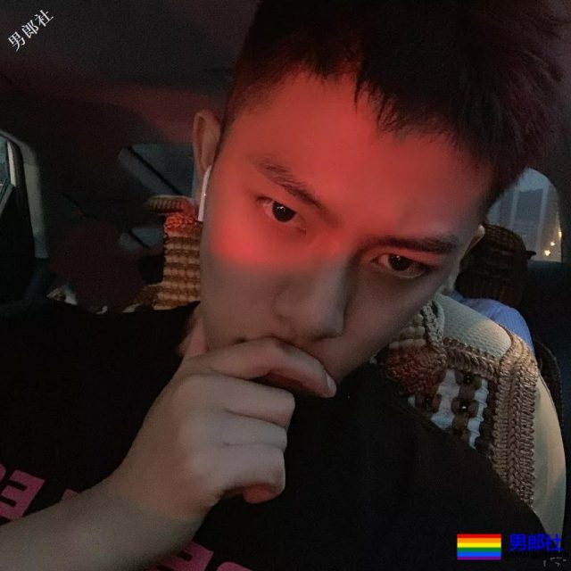 今日份心动男孩！干净帅气的小奶狗空少，这也太可爱了吧 - 51虹马