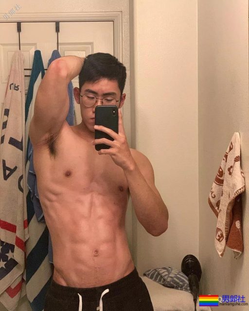 拍过洪晓龙樊野的小哥出新作，模特被称男版汤唯？ - 51虹马