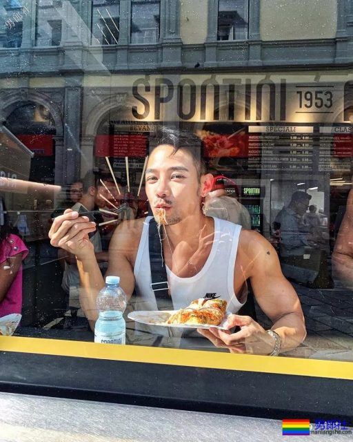 杜蕾斯男模最新硬照一览，这次粗心没藏住？ - 51虹马