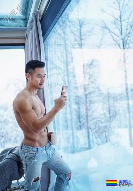 杜蕾斯男模最新硬照一览，这次粗心没藏住？ - 51虹马