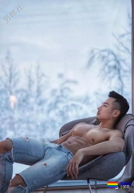 杜蕾斯男模最新硬照一览，这次粗心没藏住？ - 51虹马