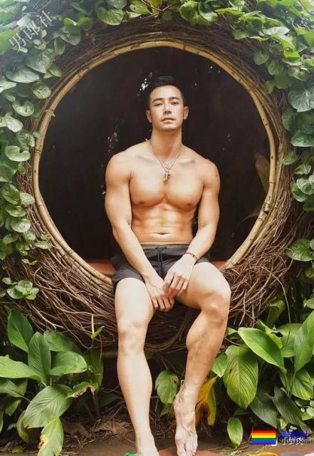 杜蕾斯男模最新硬照一览，这次粗心没藏住？ - 51虹马