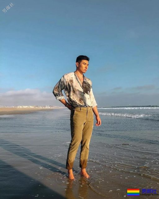 超A腱子肉大胸帅男，超man私照男友力太浓烈! - 51虹马